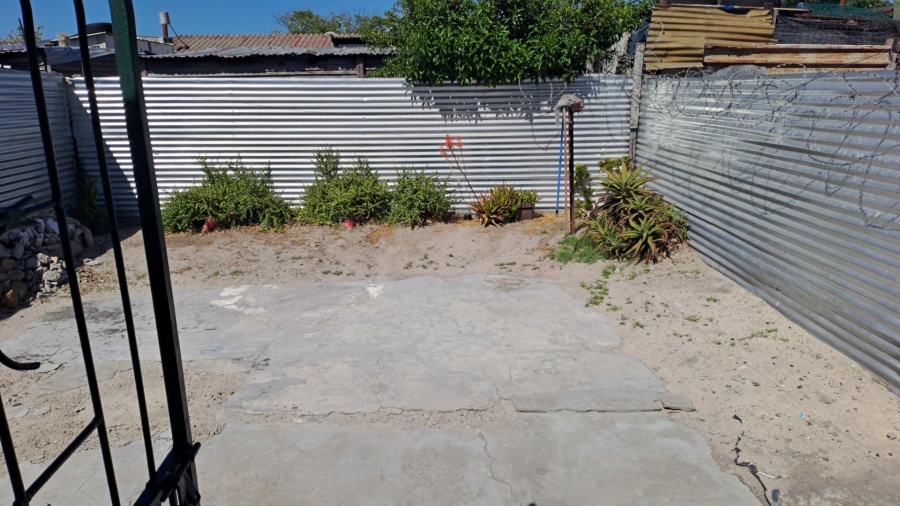 1 Bedroom Property for Sale in Kleinvlei Western Cape